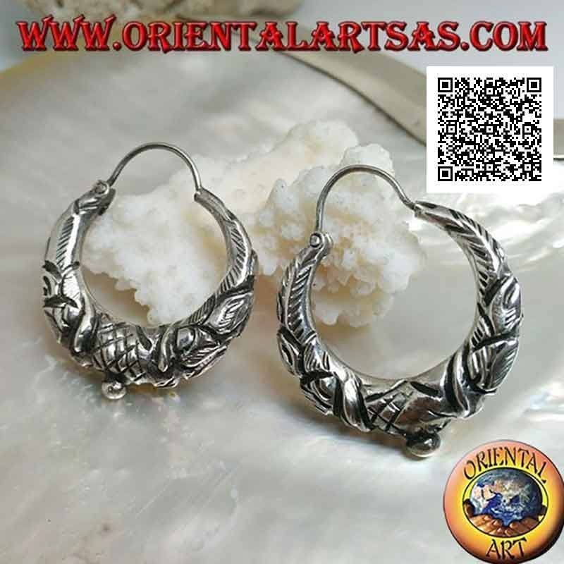 Boucles d'oreilles en argent, cercles demi-lune travaillés avec décors ethniques en relief 30 mm (classique)