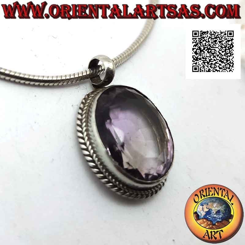 Colgante de plata con gran amatista natural facetada ovalada rodeada de entrecruzamiento