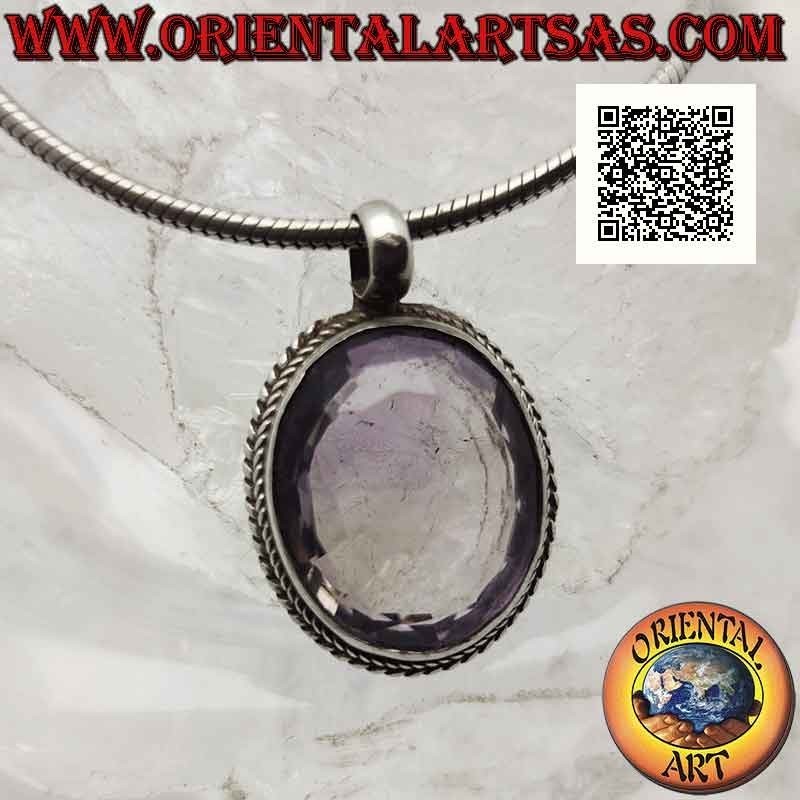 Colgante de plata con gran amatista natural facetada ovalada rodeada de entrecruzamiento