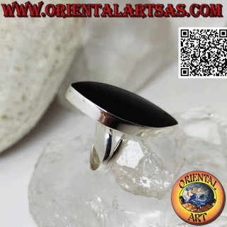 Bague en argent avec onyx elliptique pointu à bord lisse (navette)
