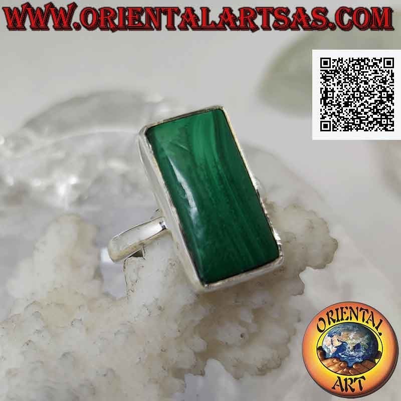 Anillo de plata con malaquita rectangular alargada en engaste liso (ajustable)