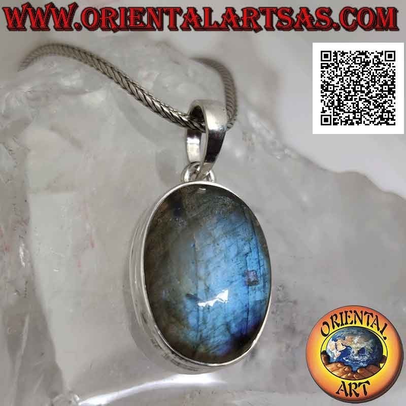 Silver pendant with a large oval cabochon labradorite on a smooth setting