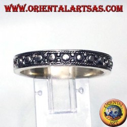 Bague bandeau en argent 925 massif avec décor de billes en relief.