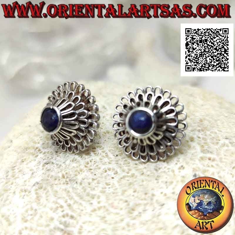 Pendientes de lóbulo de plata, "Peonía" (flor de mil pétalos) con lapislázuli redondo central