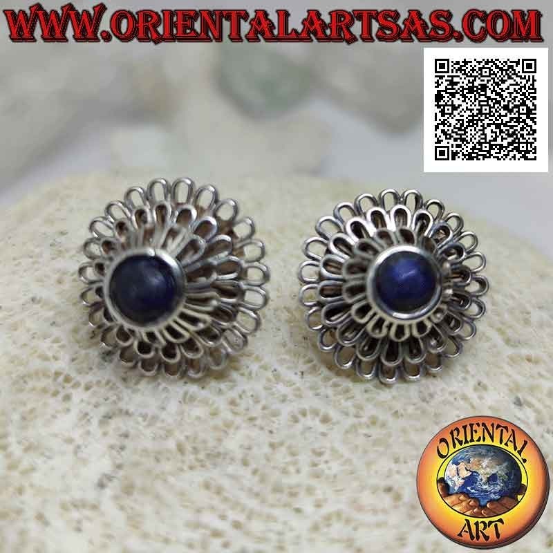 Pendientes de lóbulo de plata, "Peonía" (flor de mil pétalos) con lapislázuli redondo central