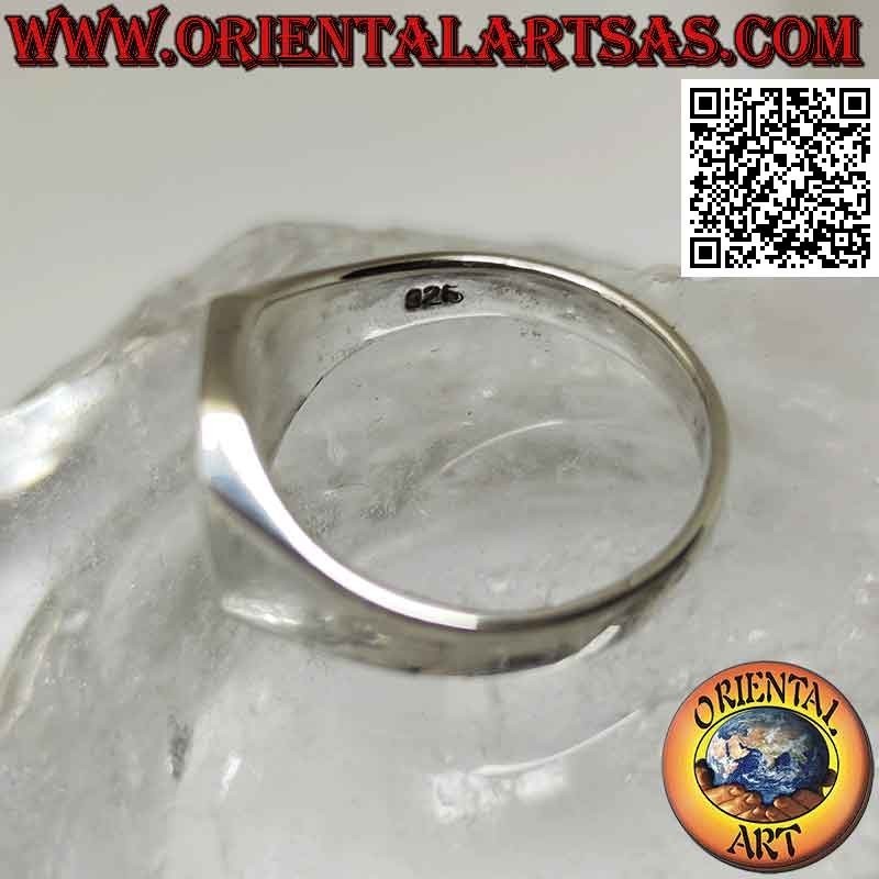 Anello in argento liscio a chevalier rettangolare smussato