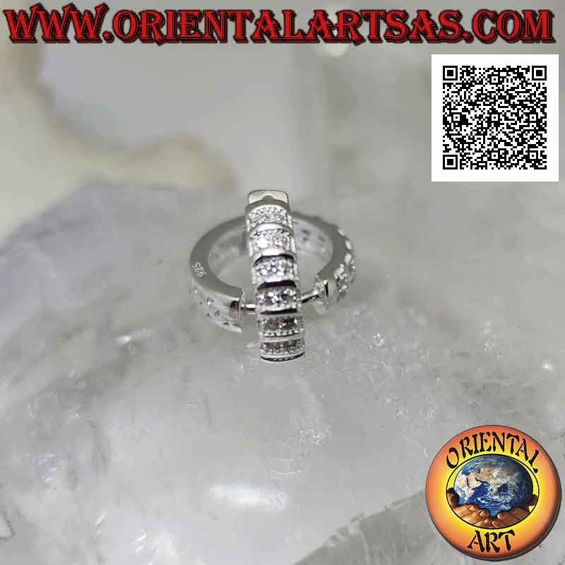 Pendientes de plata, círculos lisos con doble fila de circonitas blancas a una cara de 14 x 3 x 2 mm (click)