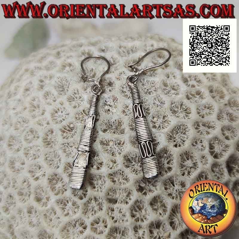 Boucles d'oreilles à levier balinaises en argent faites à la main, fil entrelacé et alternance de serpentine