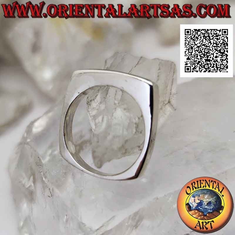 Bague en argent lisse avec une longue et étroite agate verte rectangulaire horizontale sur monture carrée (21)