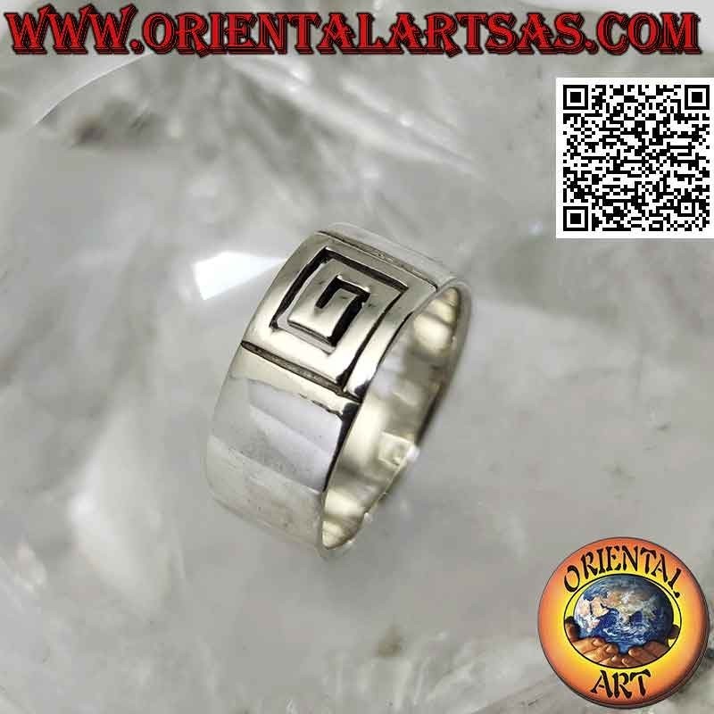 Bague en argent avec spirale centrale perforée carrée