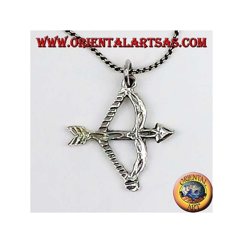 arc pendentif en argent avec la flèche