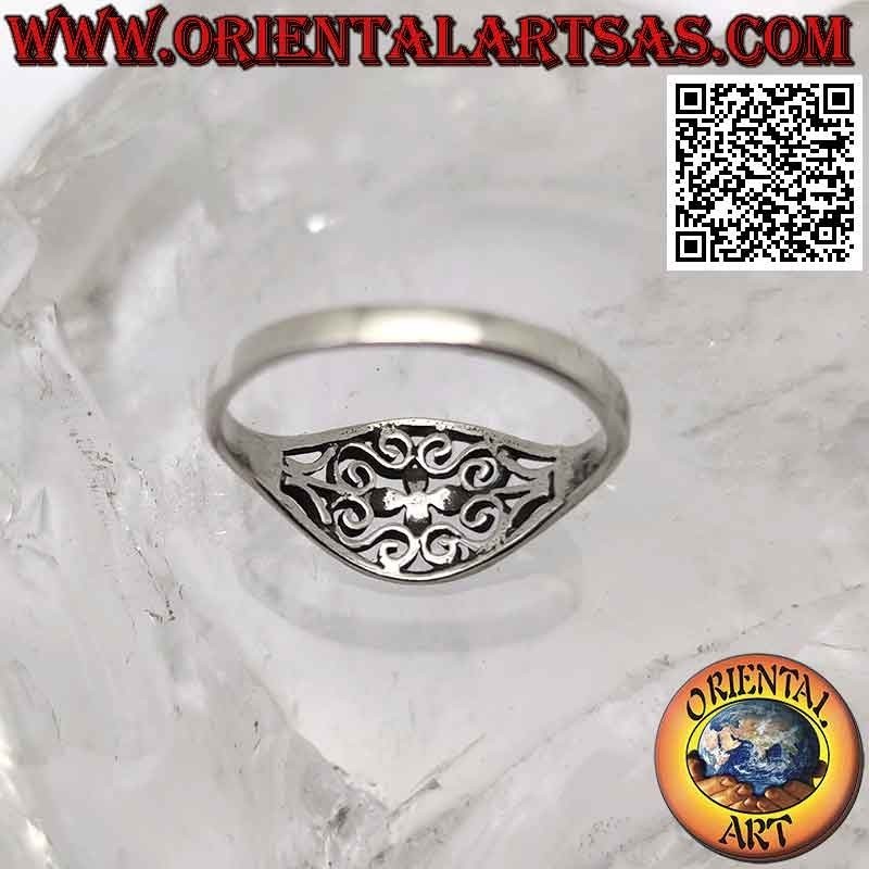 Silver ring with pierced crest cross with eight points joined by Greek