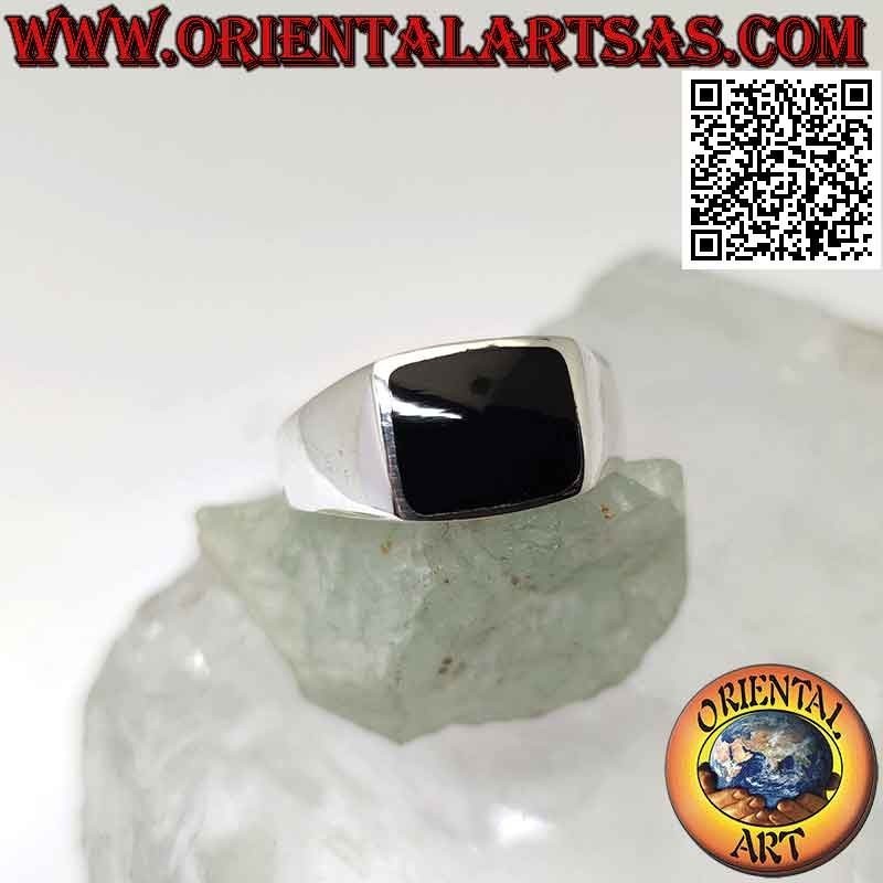 Bague en argent lisse et simple avec onyx rectangulaire biseauté et courbé 8x10 mm
