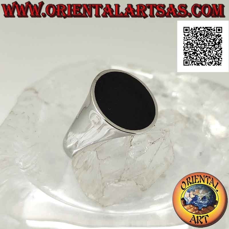 Anillo de plata con ónix redondo plano sobre marco liso ligeramente cóncavo en los lados Ø 16 mm