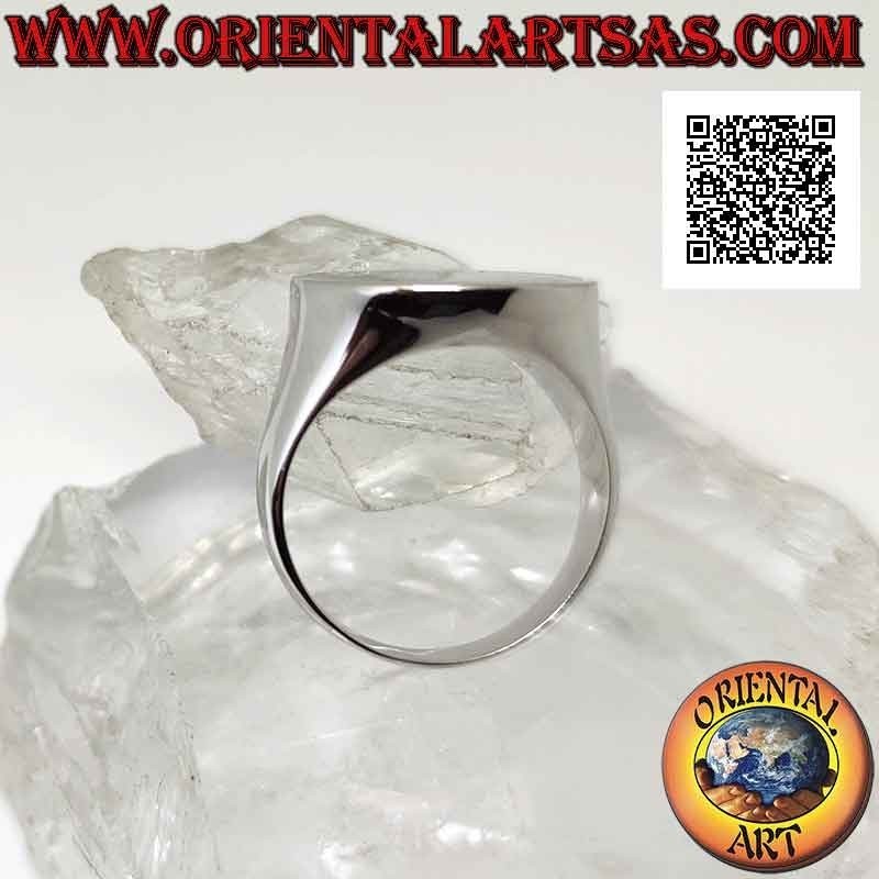 Bague en argent avec onyx rond plat sur monture lisse légèrement concave sur les côtés Ø 16 mm