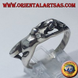 El cuerpo de la mujer anillo de plata