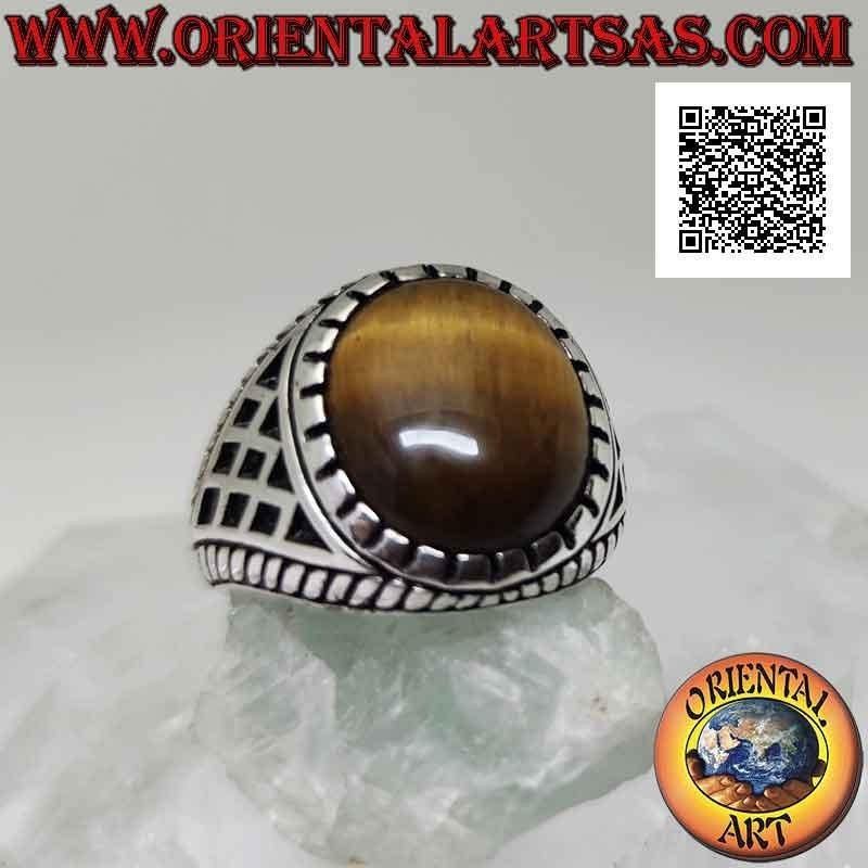 Silberring mit Cabochon-Oval-Tigerauge und seitlich eingravierten Rhomben (A)