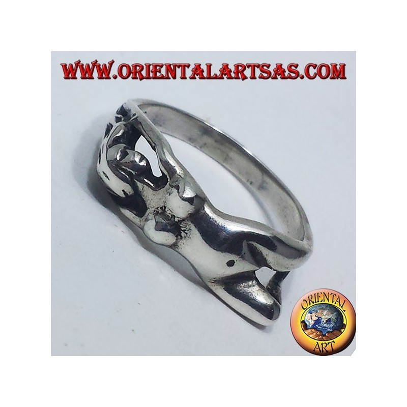 El cuerpo de la mujer anillo de plata