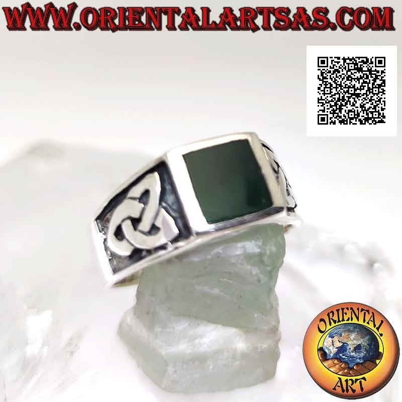 Silver ring with square green agate flush with the edge and bas-relief triquetra on the sides