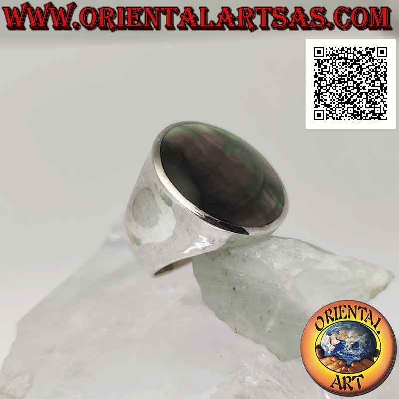 Bague en argent avec ormeau rond (coquille de paua) affleurant le bord sur une monture lisse Ø 20 mm
