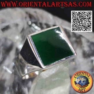 Anello in argento liscio con agata verde quadrata a filo bordo 13x13 mm
