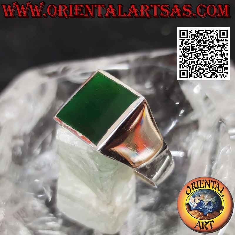 Smooth silver ring with square green agate flush with edge 13x13 mm