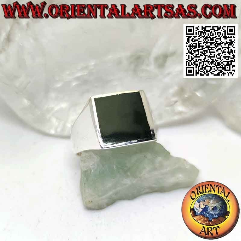 Anello in argento liscio con agata verde quadrata a filo bordo 13x13 mm