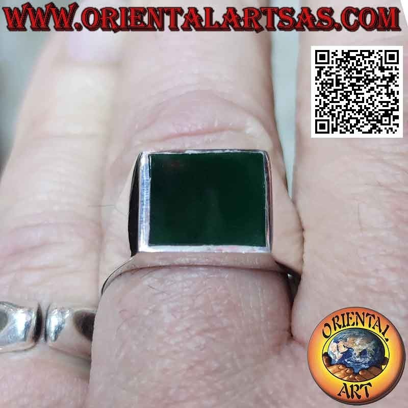 Anello in argento liscio con agata verde quadrata a filo bordo 13x13 mm