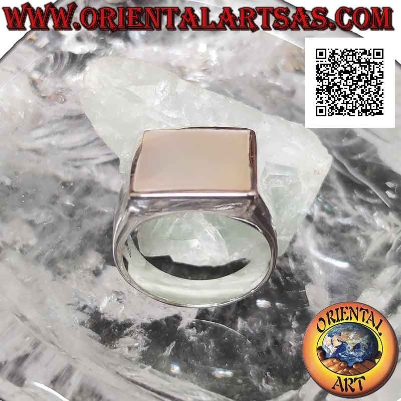 Smooth silver ring with square mother-of-pearl flush with edge 13x13 mm