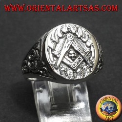 Anello in argento,simbolo massone squadra compasso e teschio 