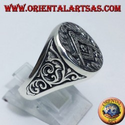 Anello in argento,simbolo massone squadra compasso e teschio 