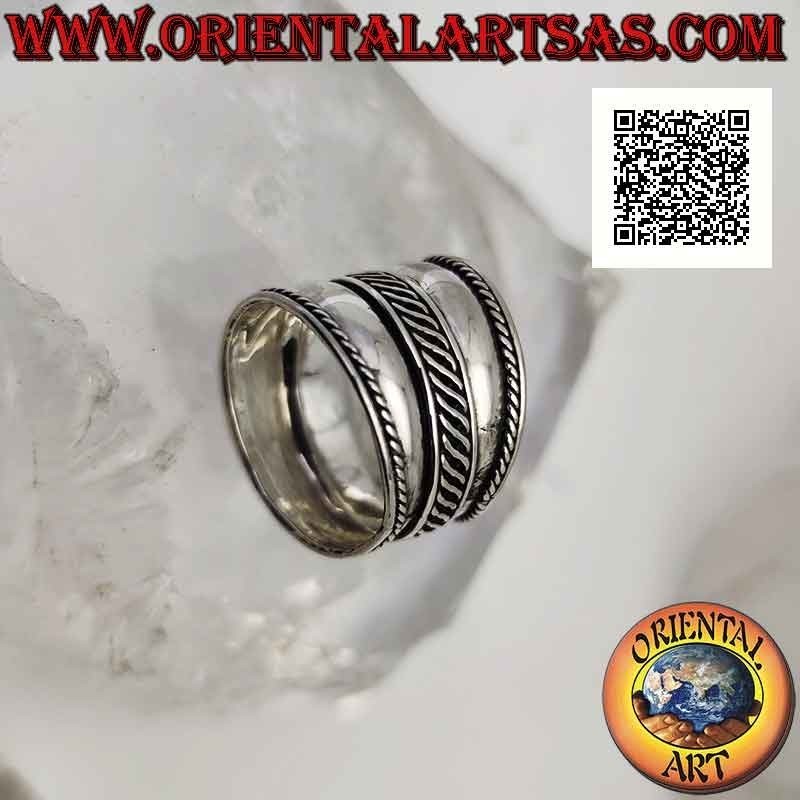 Anello in argento a fascia larga con doppia linea a onda intrecciata centrale, Bali