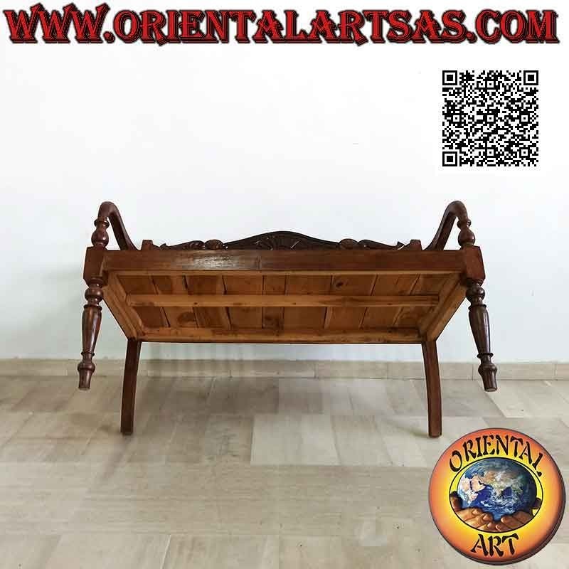 Panca a due posti con schienale a colonnine e corona intagliata a mano in legno antico di teak