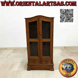 Vitrine mit zwei Türen und...