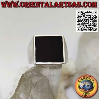 Anillo de plata lisa con borde rasante de ónix cuadrado 13x13 mm (fino)
