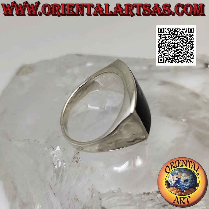 Smooth silver ring with horizontal rectangular onyx curved flush with edge 16 x 10 mm