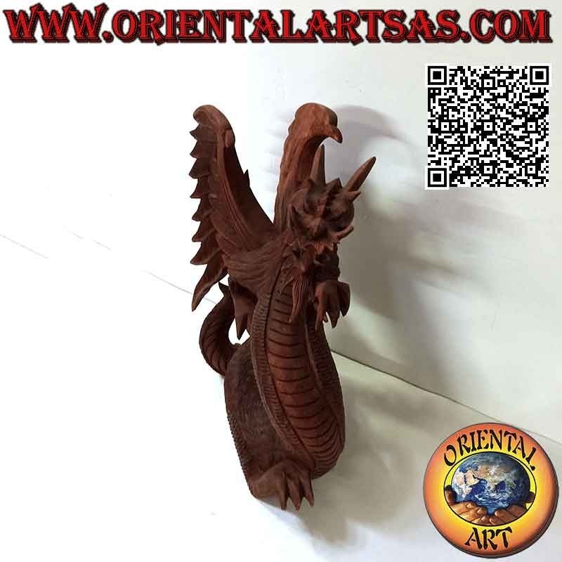 Sculpture dragon ailé marchant sculptée à la main en bois de suar de 45 cm