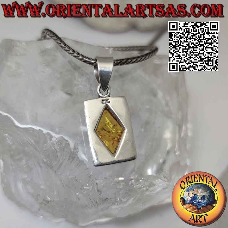 Ciondolo in argento con ambra baltica romboidale su montatura liscia rettangolare