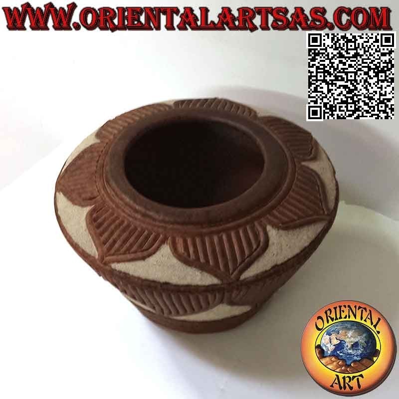 Vase traditionnel de Lombok avec décoration artisanale en terre cuite et fleur de sable (25 cm et 37 cm ø)