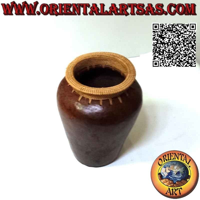 Traditional Lombok vase in dark terracotta with hand-woven wicker mouth (20 cm and 15 cm ø)