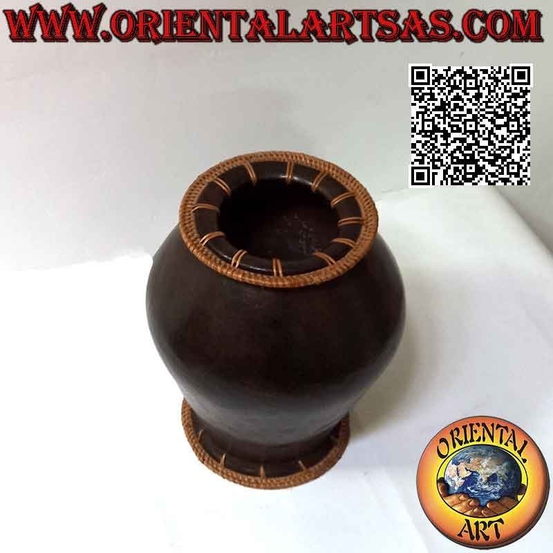 Traditional Lombok vase in dark terracotta and wicker on the mouth and plant, handmade (25 cm and 22 cm ø)