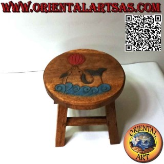 Niedriger Hocker aus Suarholz mit handbemaltem graviertem Delfin