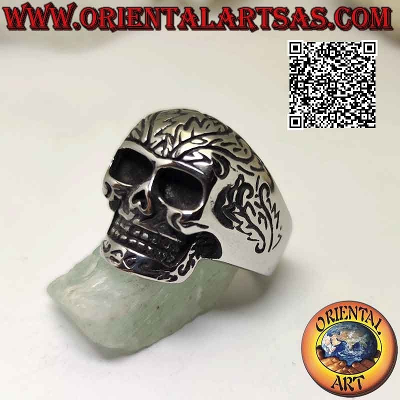Ring aus Chirurgenstahl (316L), Totenschädel mit Tribal-Gravuren vorne und an den Seiten