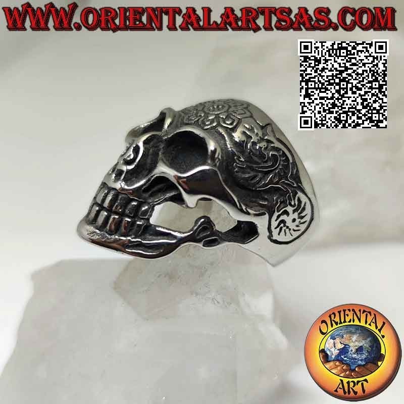 Anello in acciaio chirurgico (316L), teschio messicano "calanca" con decorazione floreale incisa su fronte