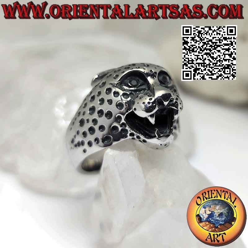 Surgical steel ring (316L), in the shape of a leopard's head