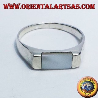 Silver ring with mother of pearl