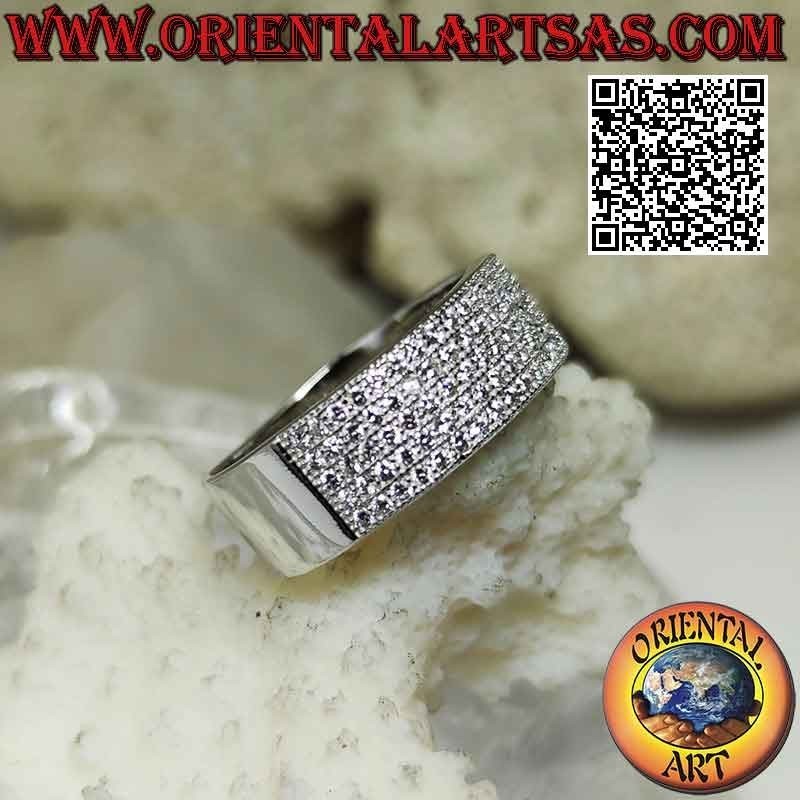 Anillo de plata con banda plana medio tachonado de circonitas blancas (8 mm)