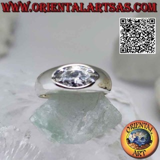 Bague en argent avec bande de croissance lisse avec zircon blanc navette horizontale centrale