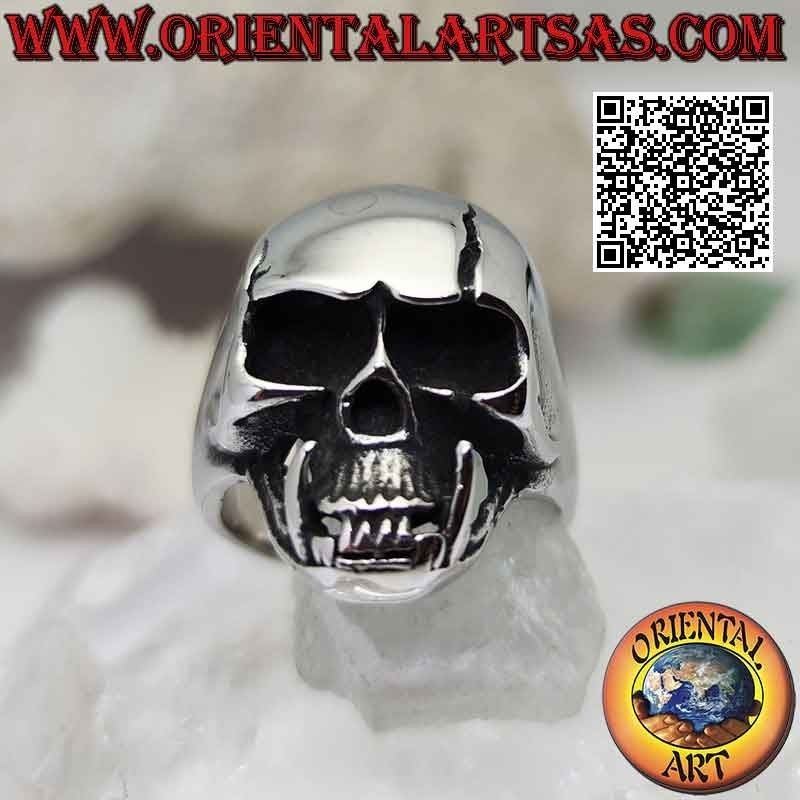 Surgical steel ring (316L), smooth skull with cracks on the forehead