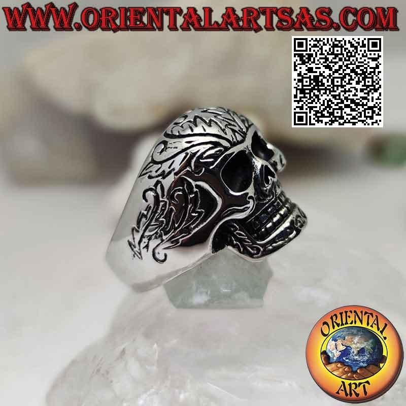 Anello in acciaio chirurgico (316L), teschio con decorazioni tribali incise